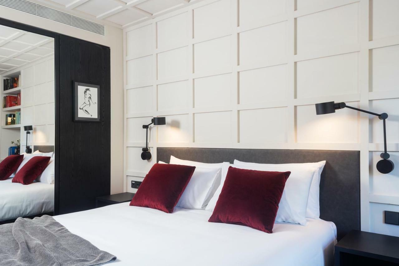 Yurbban Ramblas Boutique Hotel Barcellona Esterno foto